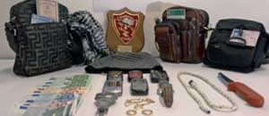 Il materiale sequestrato dai carabinieri di Tuscania