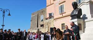 Mazzola inaugura il monumento di Mazzini