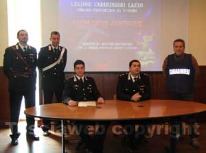 La conferenza stampa dei carabinieri per illustrare l'operazione
