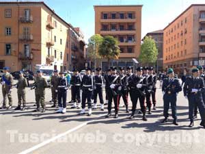 Il corteo a piazza del Sacrario