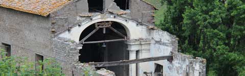 L'ex chiesa di Santa Croce nel degrado