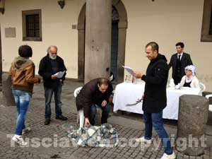 Il flashmob sull'arsenico