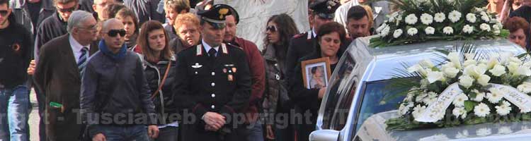Oltre quattromila persone la funerale delle ragazze morte alla commenda