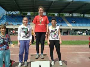 La premiazione delle ragazze del Buratti