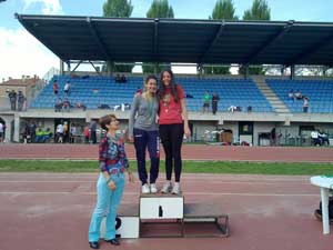 La premiazione delle ragazze del Buratti