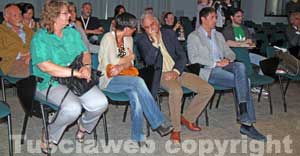 Il consigliere provinciale Felice Casini tra il pubblico