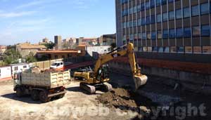 Il cantiere del parcheggio alle Pietrare