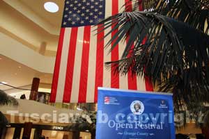 Il flash mob al South Coast Plaza