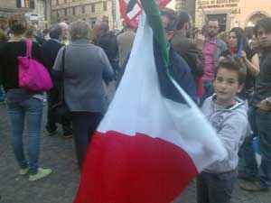 Il sit-in in piazza del Comune a Viterbo