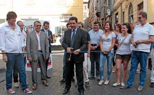 Taglio del nastro per Caffeina 2012