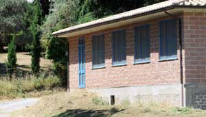 La scuola pulita dalle erbacce
