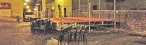 Caffeina - Il palco di piazza scotolatori in via di smantellamento