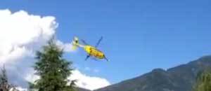 L'elicottero mentre precipita