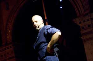 Marco Paolini sul palco del Civitafestival