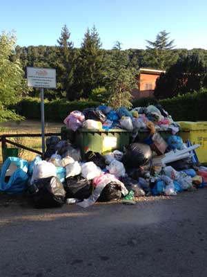 L'immondizia a Punta del lago