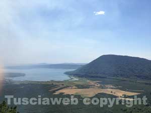 L'incendio sulla Valle di Vico
