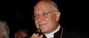 Il vescovo Lino Fumagalli
