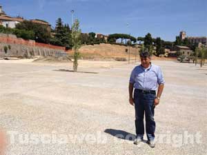 L'assessore Muroni a Valle Faul mentre illustra i progetti