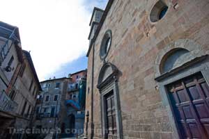 Canepina---Chiesa-della-Collegiata