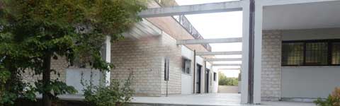 L'edificio che dovrebbe ospitare la scuola