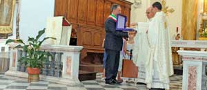 L'immagine della cerimonia di don Rossano