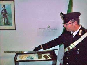 Il materiale sequestrato dai carabinieri