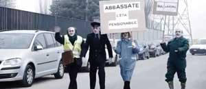 Una scena di "La terra dei morti contribuenti"