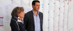 Giulio Marini con il dirigente scolastico Loretta Bucciotti