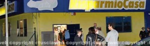 Il negozio Risparmiocasa in cui è avvenuta la rapina