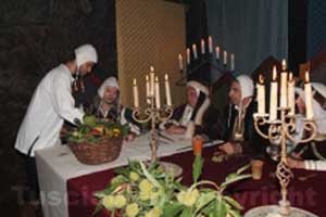 Una delle cene medievali