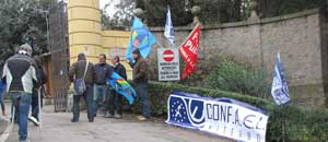 Il sit-in a Villa Buon respiro