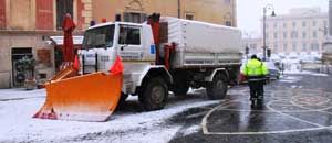 Lo spazzaneve della protezione civile