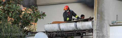 L'incendio in appartamento a Capranica