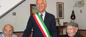 Il sindaco Aquilani con Martino Di Marco e Sesto Peruzzi