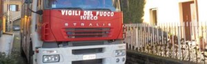 I vigili del fuoco intervenuti nella palazzina