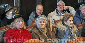 Alcune delle befane che trasporteranno la calza