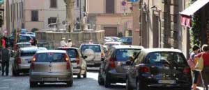 Traffico in centro a Viterbo