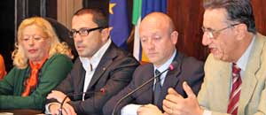 La conferenza stampa di presentazione della calza più lunga del mondo