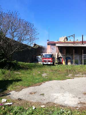 Incendio all'ex gazometro
