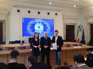 Troili riceve l'attestato