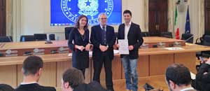 Troili riceve l'attestato