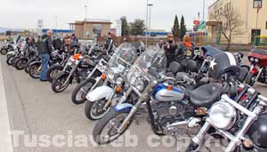 Il raduno delle Harley Davidson prima della partenza