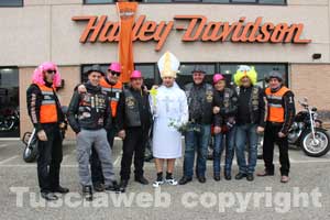 Il raduno delle Harley Davidson prima della partenza