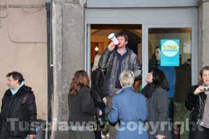 Filippo Rossi inaugura la sede di Viva Viterbo