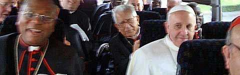 Papa Francesco in pullman