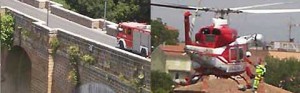 I vigili del fuoco intervengono sul ponte Clementino