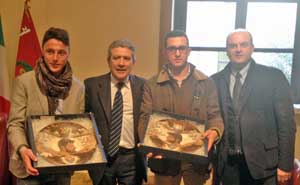 La consegna del premio Etrusco d'oro