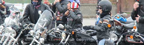 Il raduno delle Harley Davidson prima della partenza