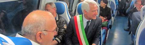 Il sindaco di Vetralla Aquilani sul treno Viterbo - Roma Ostiense