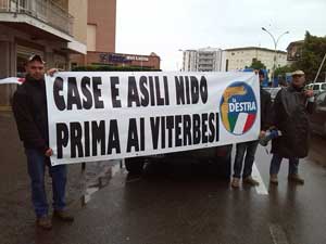 La destra manifesta sotto l'Ater